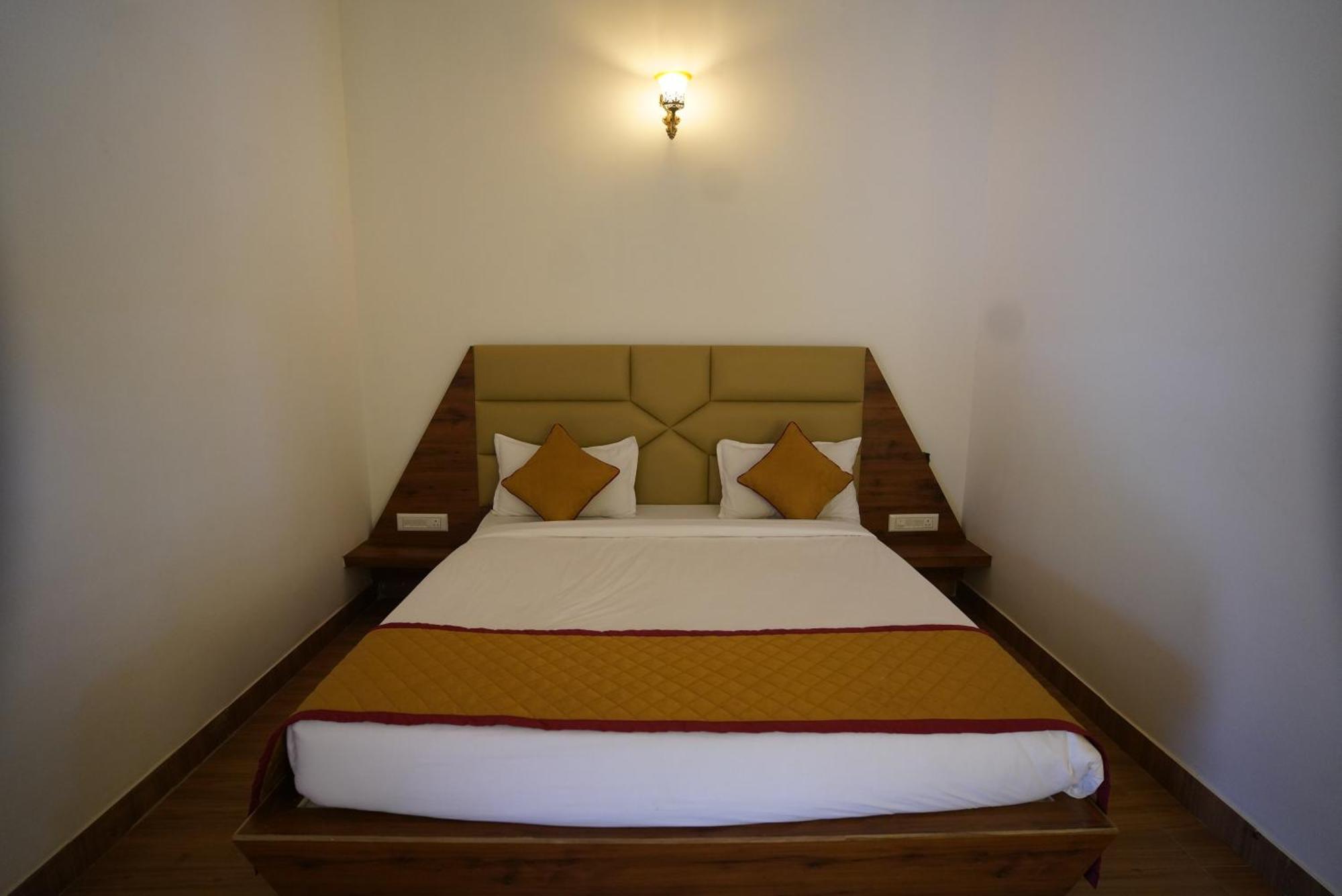 Q Mango Resort Rāmanagaram 外观 照片